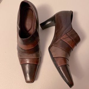 One of a kind, looks great with jeans